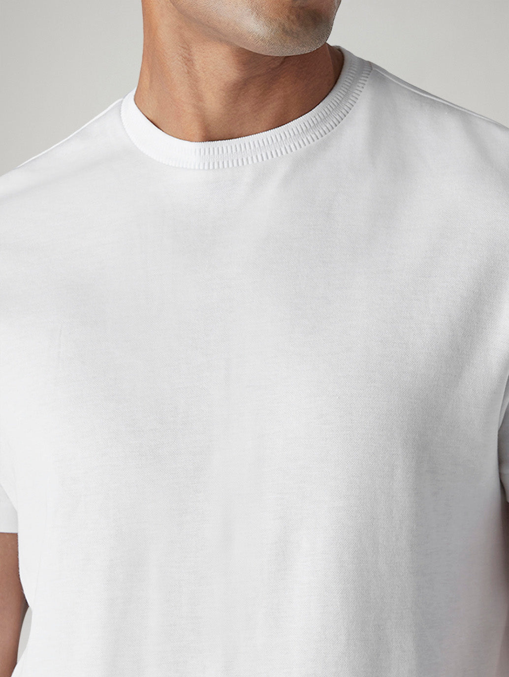 Men's Solid Slim Fit Interlock Redloop T-Shirt - Detail View