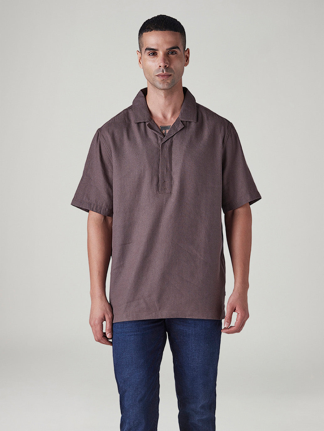 Men's Solid Loose Fit Resort Collar Redloop Shirt - Front View
