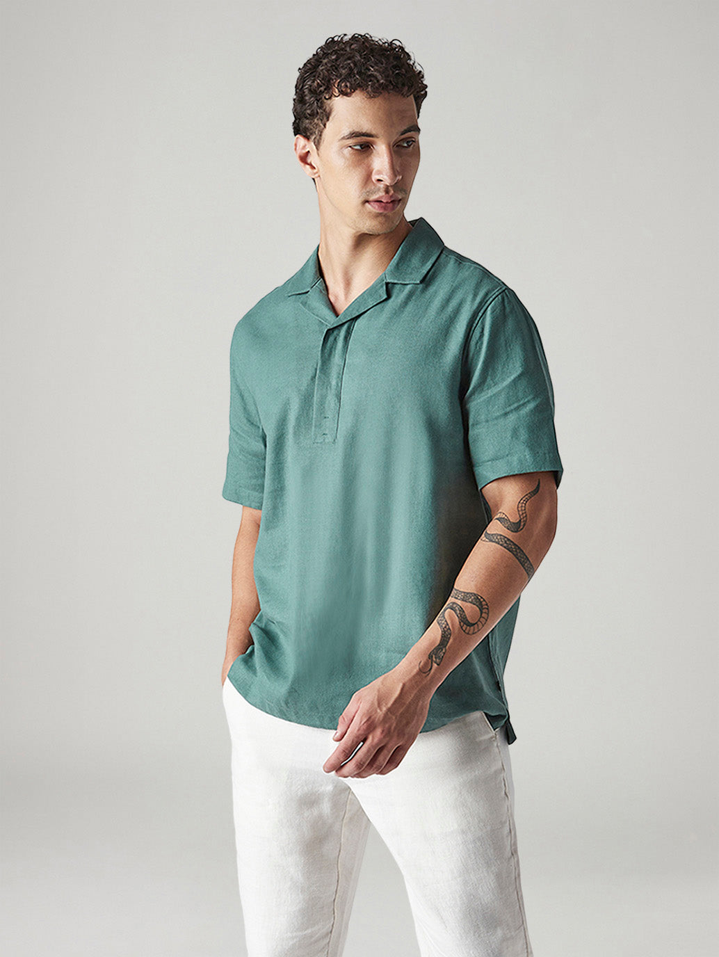 Men's Solid Loose Fit Resort Collar Redloop Shirt