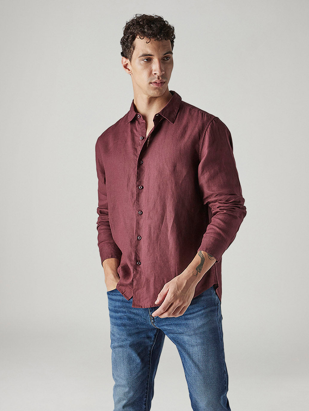 Men's Solid Slim Fit Linen Redloop Shirt - Styleshot View