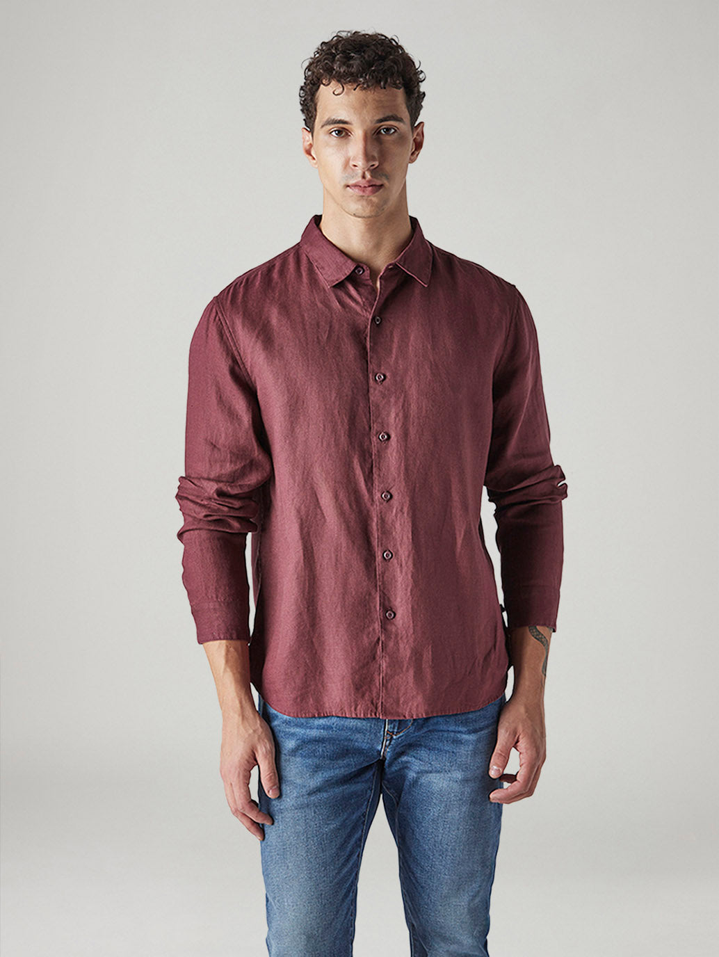 Men's Solid Slim Fit Linen Redloop Shirt - Front View