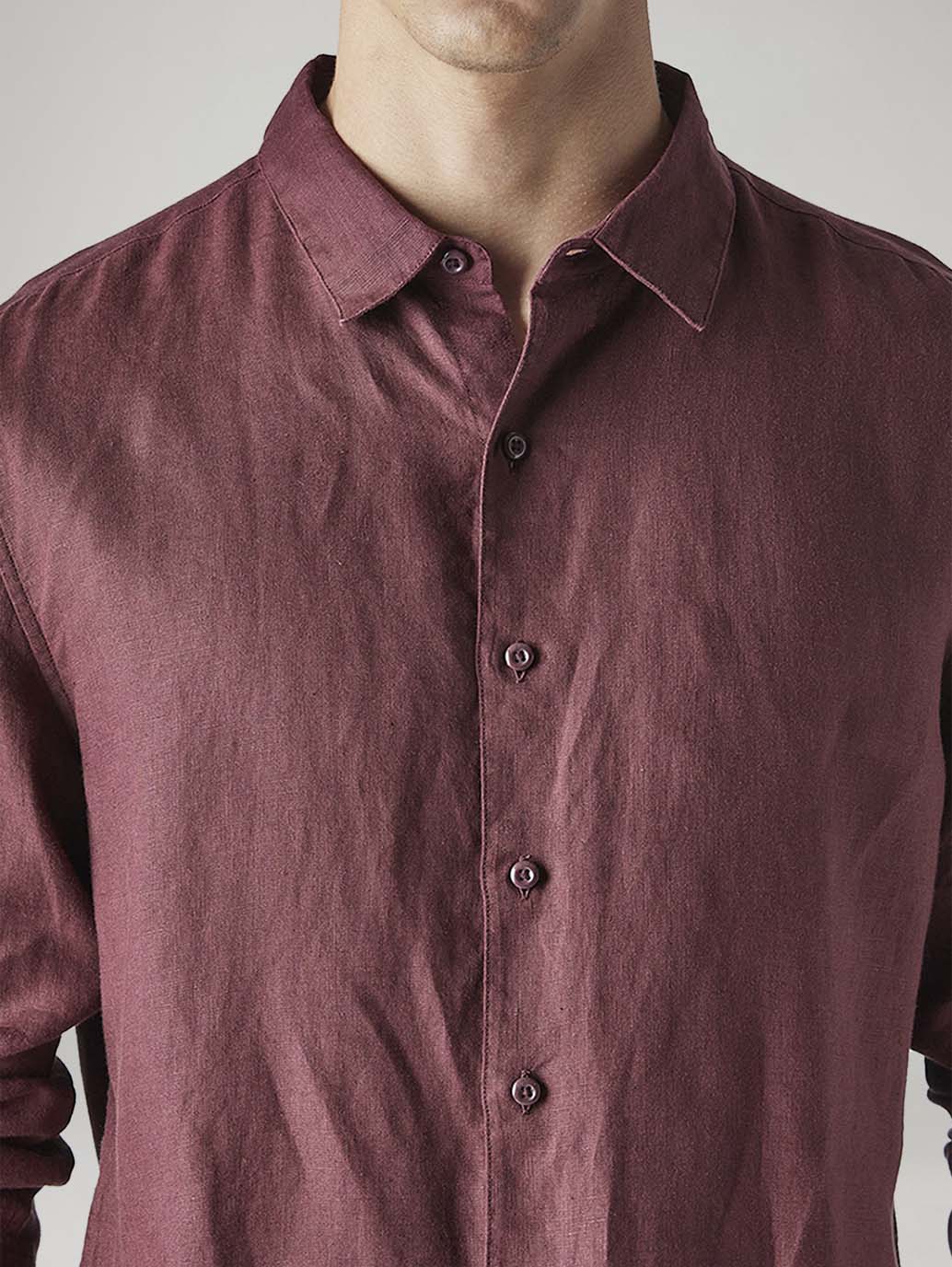 Men's Solid Slim Fit Linen Redloop Shirt - Detail View