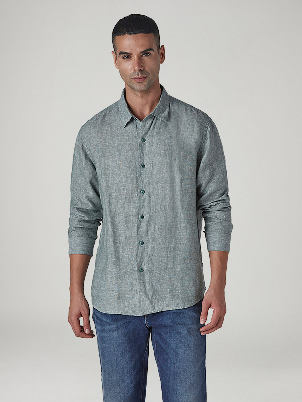 Men's Solid Slim Fit Linen Redloop Shirt - Front View