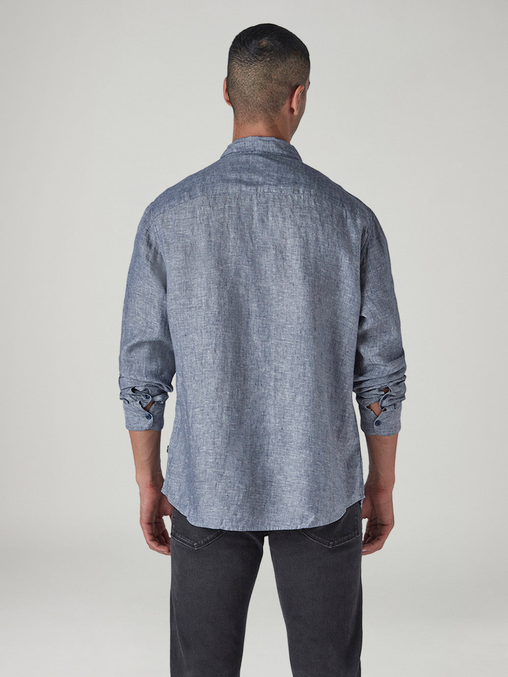 Men's Redloop Solid Slim Fit Linen Shirt - Back View
