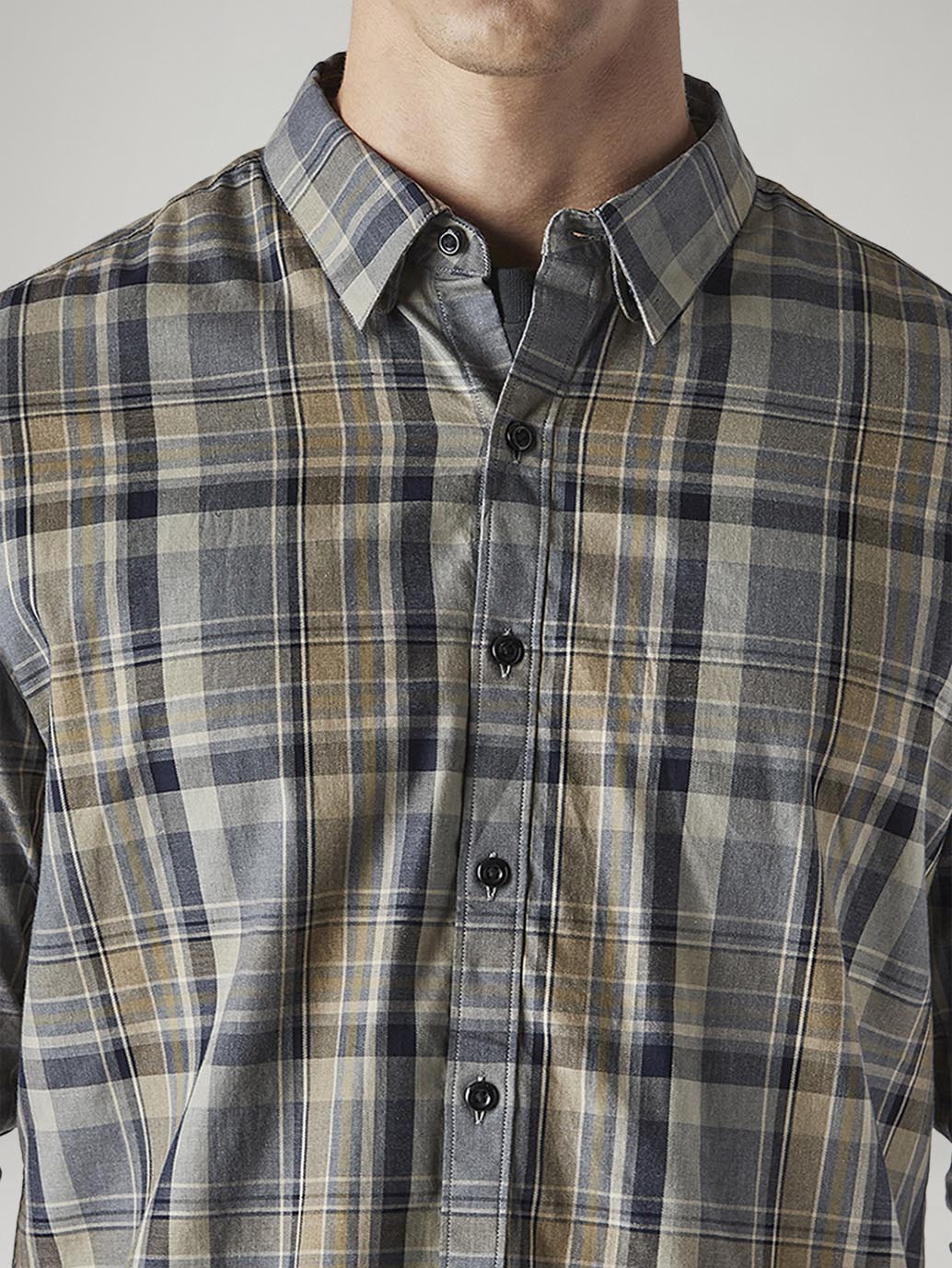 Men's Checkered Slim Fit Redloop Shirt - Detail View