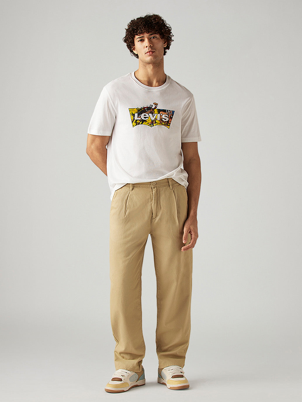 Men's 568 Khaki Loose Fit Mid Rise Chinos