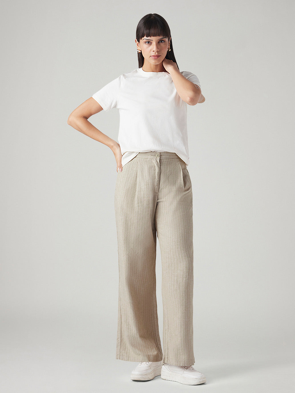 Women's Beige Straight Fit Mid Rise Trousers