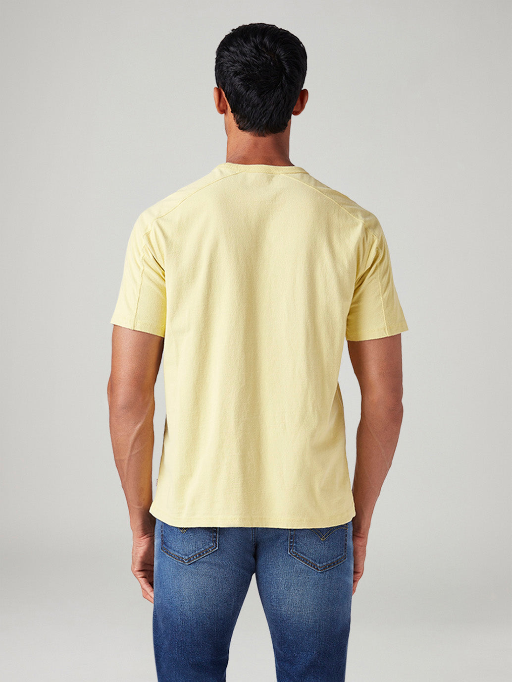 Men's Solid Regular Fit T-Shirt - Back View