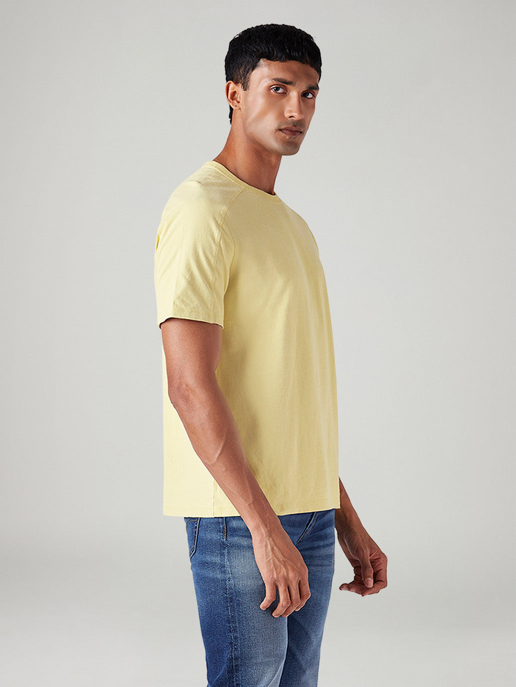 Men's Solid Regular Fit T-Shirt - Side View