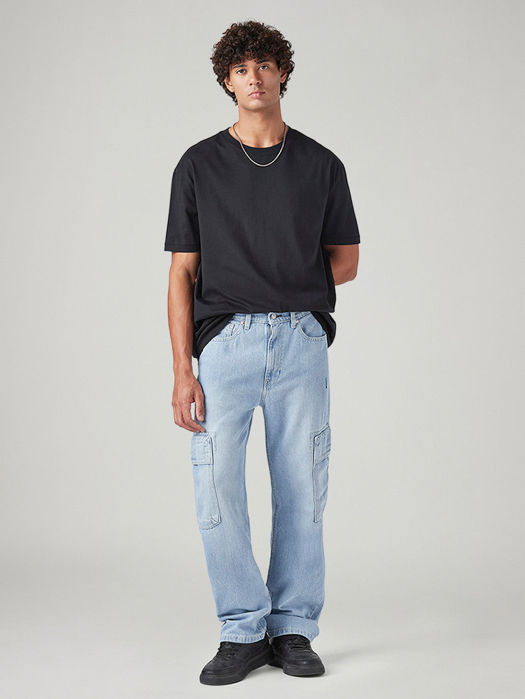 Men's 565 Light Blue Loose Fit Mid Rise Cargos