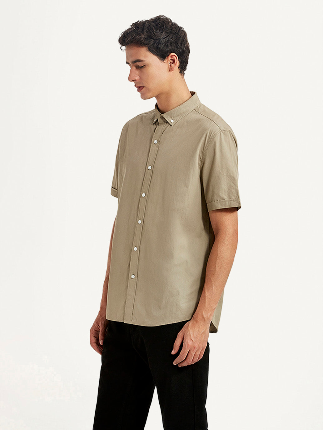 Men's Solid Beige Slim Fit Poplin Shirt - Side View