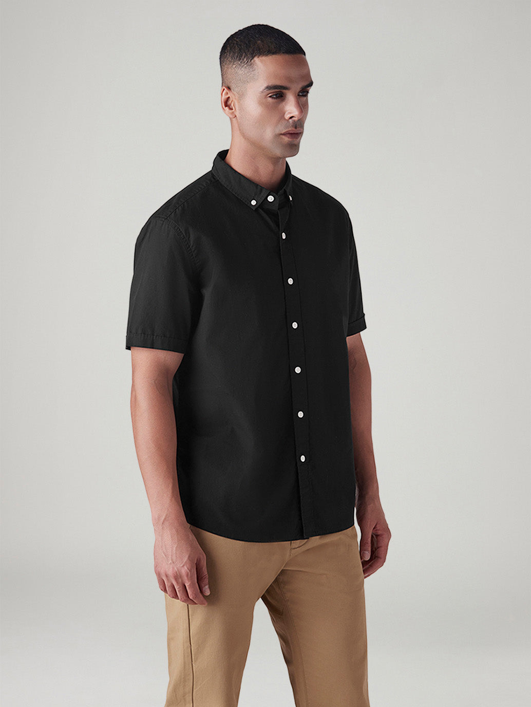 Men's Solid Slim Fit Poplin Shirt - Side View