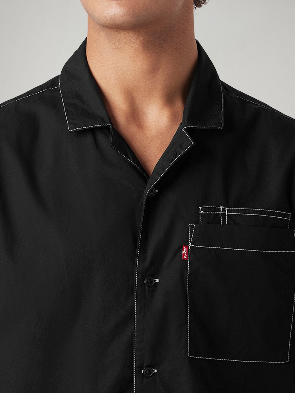 Men's Solid Relaxed Fit Poplin Shirt - Detail View