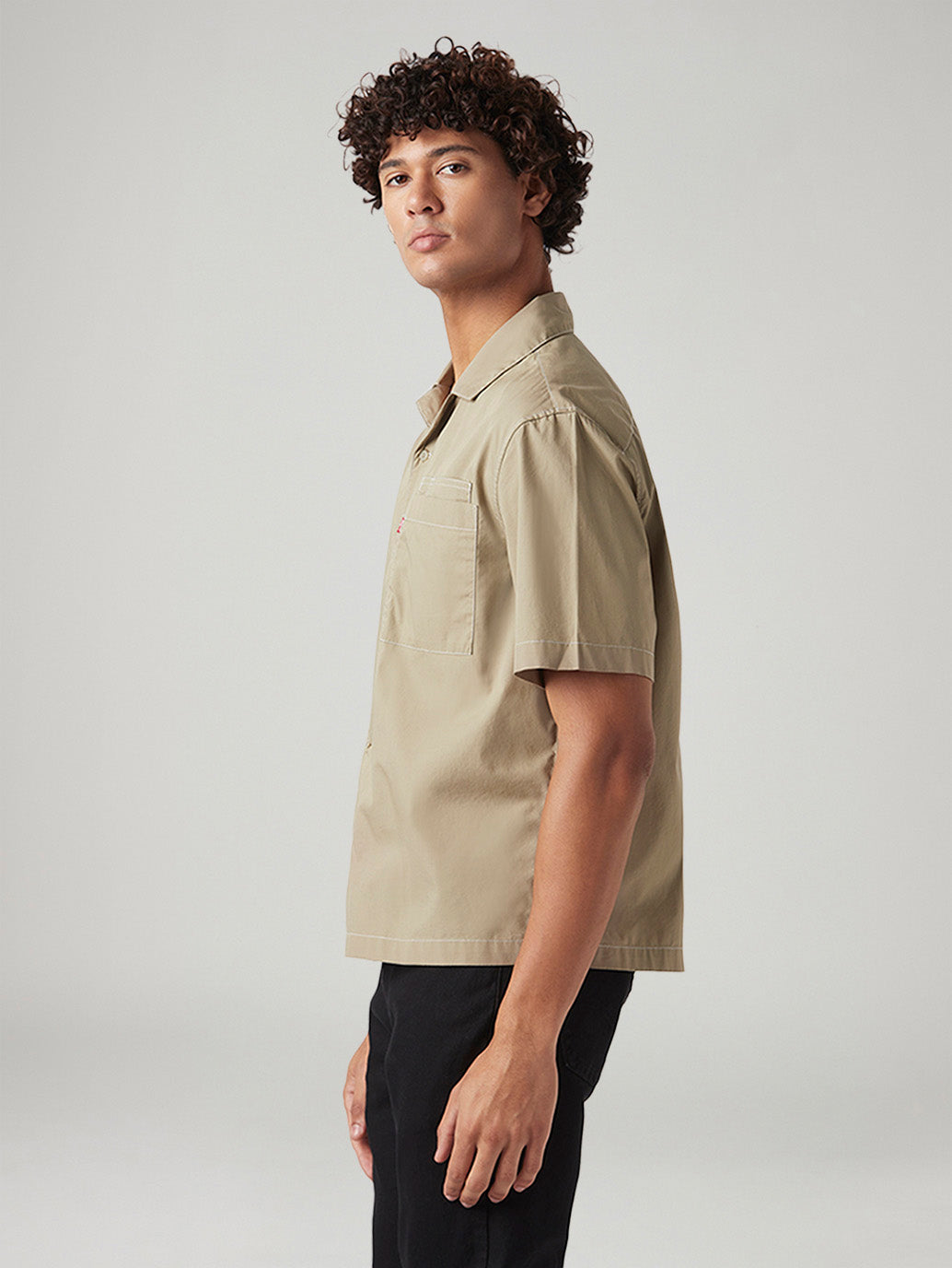Men's Solid Relaxed Fit Poplin Shirt - Side View