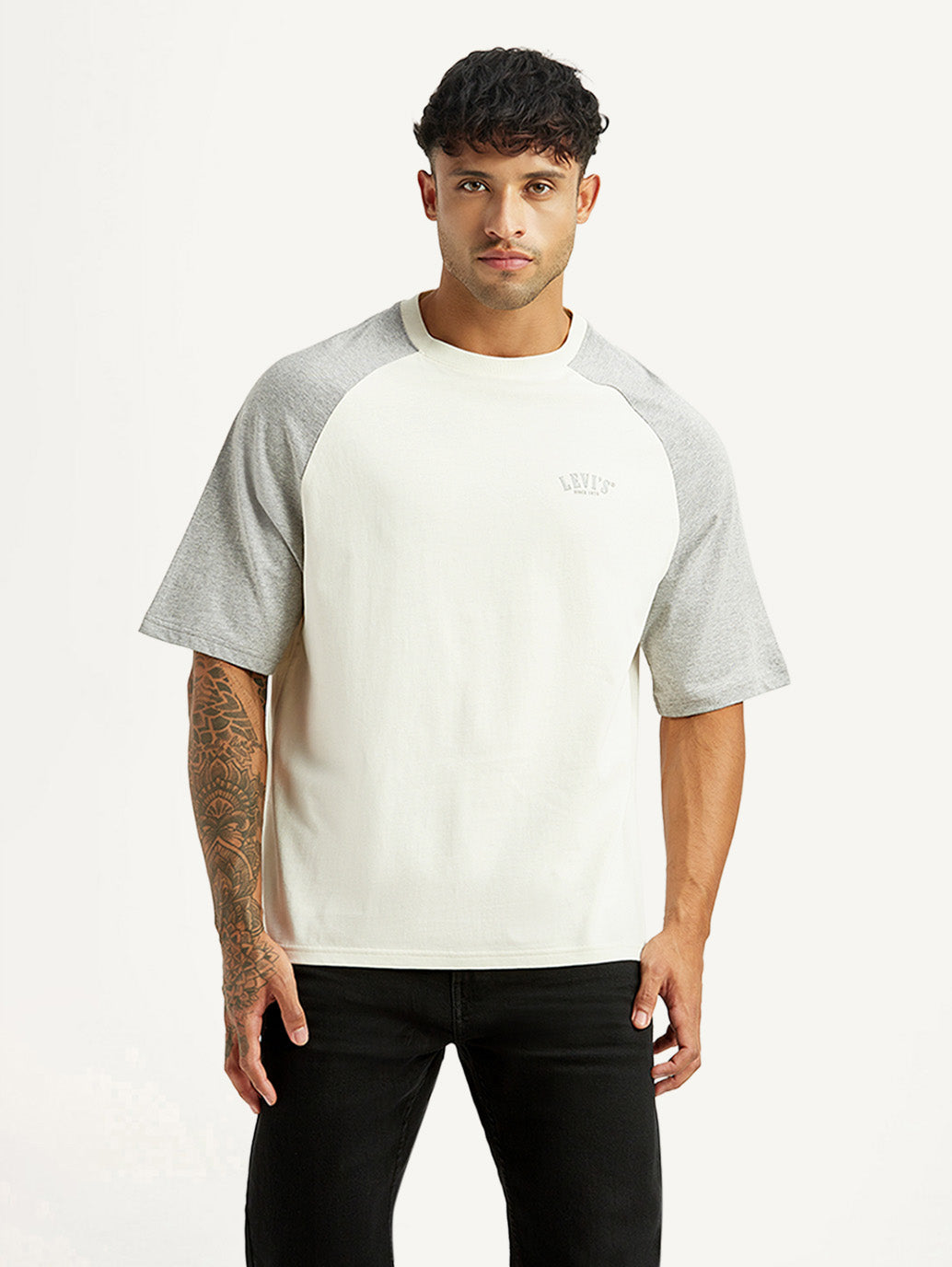 Men's Colorblock Off White Loose Fit T-shirt - Front View