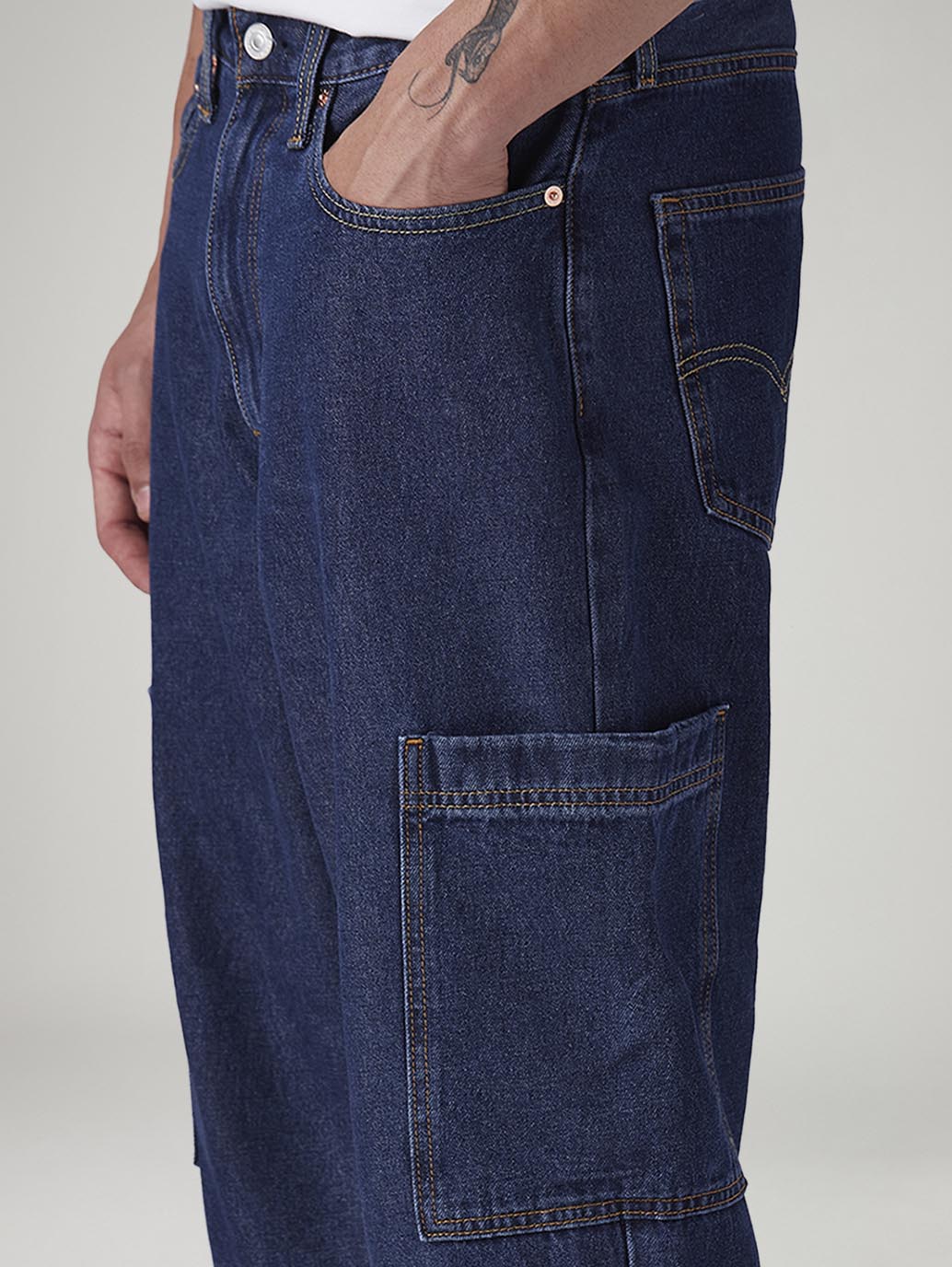 Men's 568 Dark Blue Loose Fit Mid Rise Jeans - Detail View