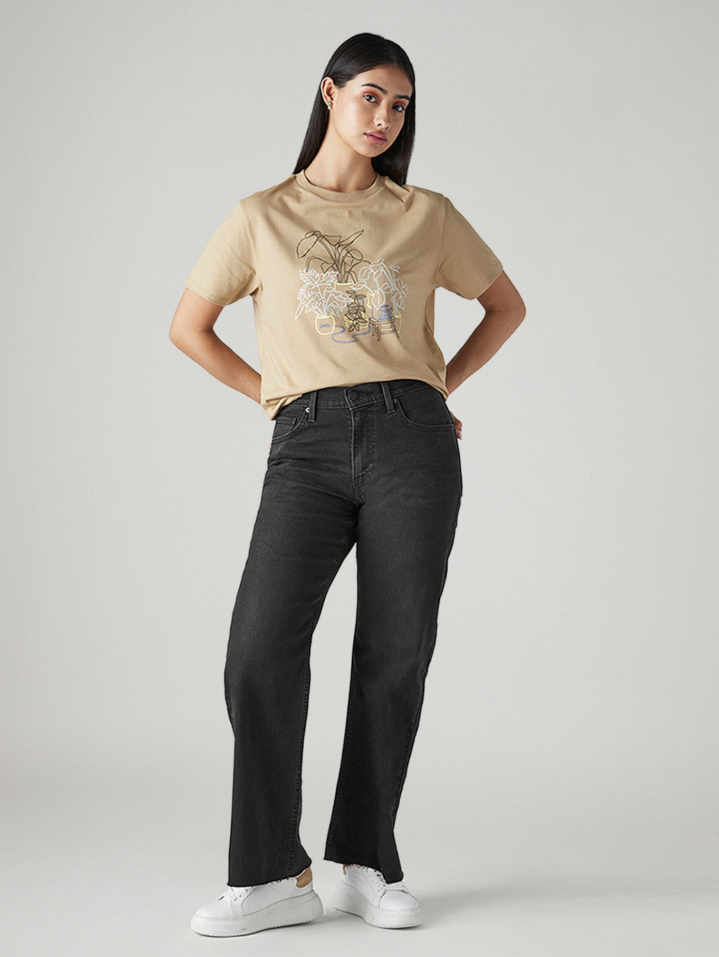 Women's Black Loose Bootcut Fit Mid Rise Jeans