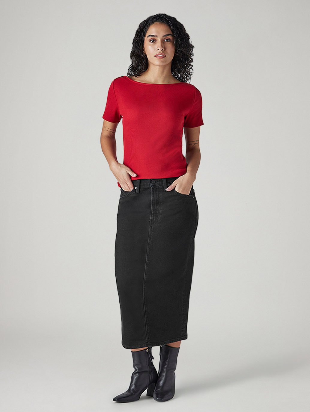 Women's Black Regular Fit High Rise Skirt - 20 View