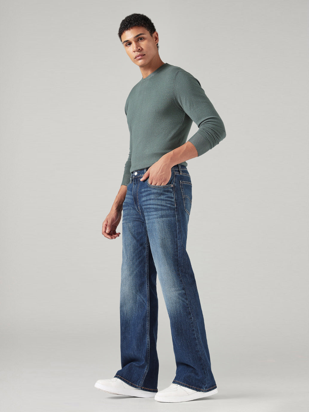 Men's Dark Blue 541 Athletic Tapered Fit Mid Rise Jeans - SIde View