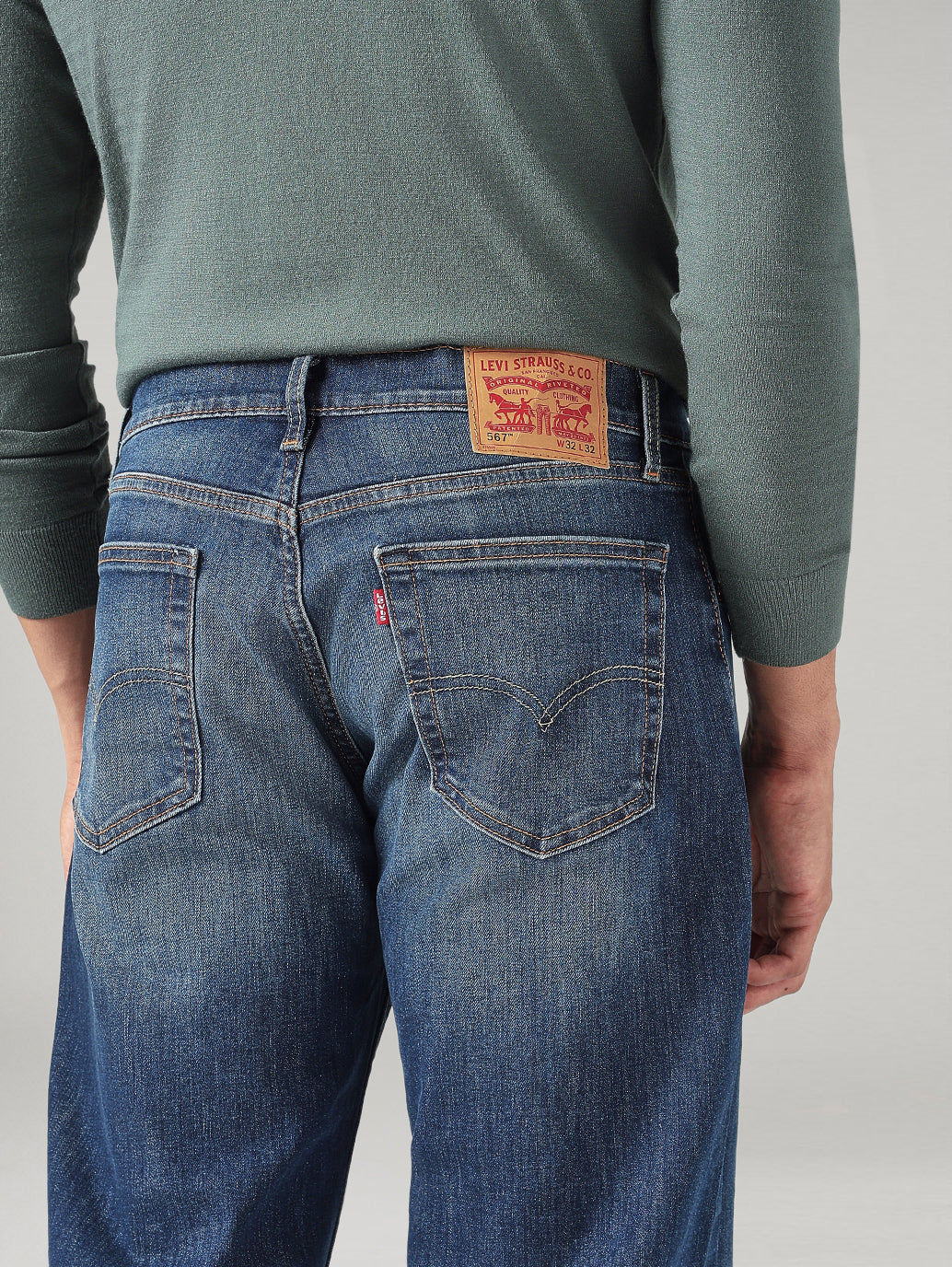 Men's Dark Blue 541 Athletic Tapered Fit Mid Rise Jeans - 20 View