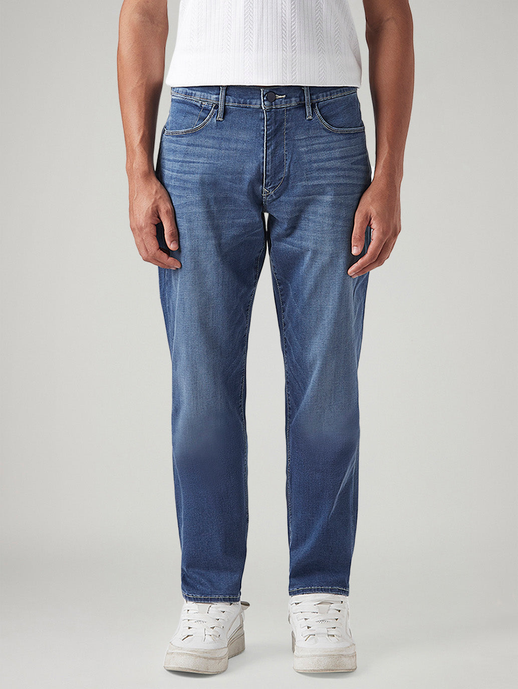 Men's 541 Blue Athletic Tapered Fit Mid Rise Redloop Jeans - Front View