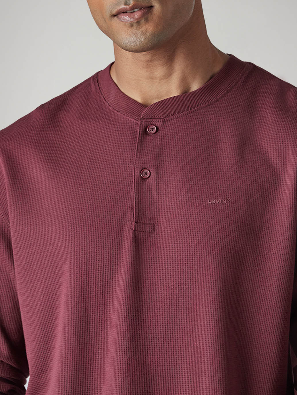 Men's Solid Regular Fit Waffle T-Shirt - detail View