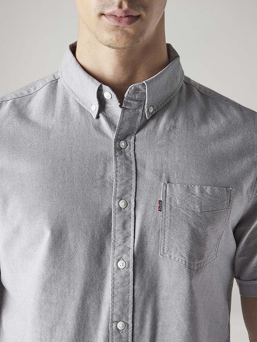 Men's Solid Slim Fit Oxford Shirt - Detail View