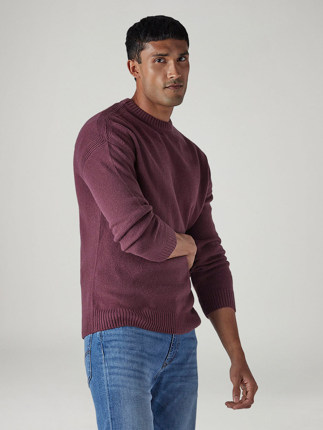 Men's Solid Relaxed Fit Redloop Sweater - 20 View