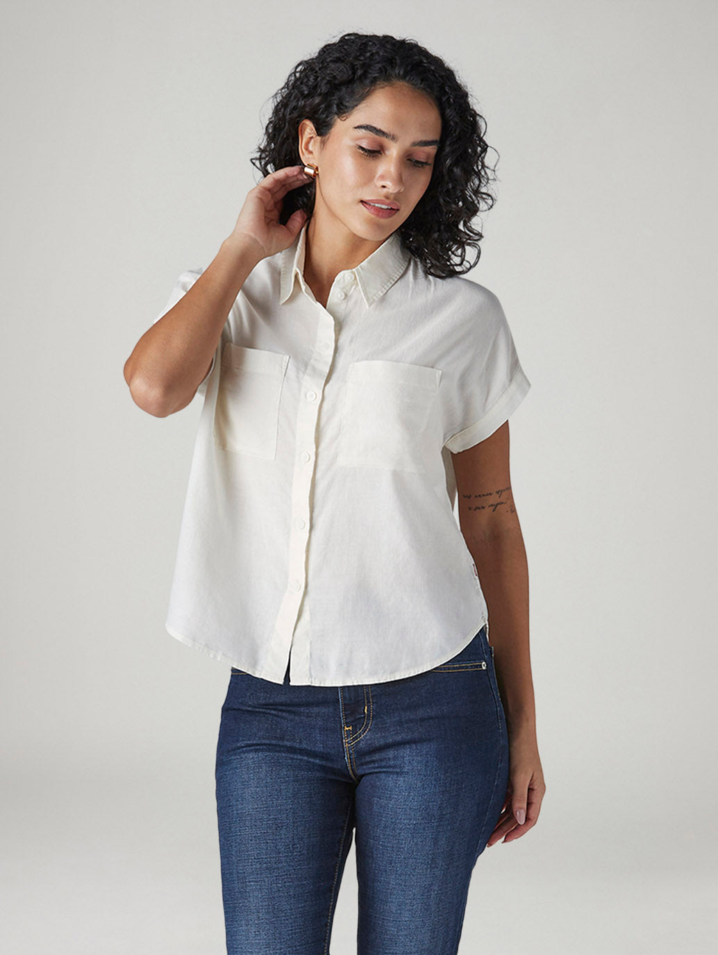 Women's Solid Regular Fit Shirt