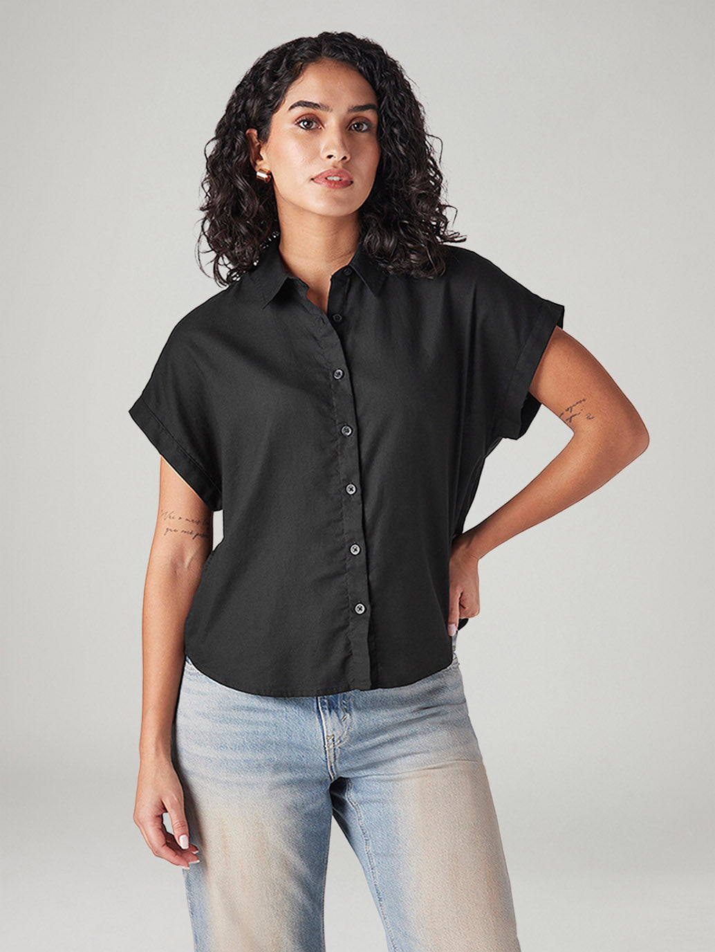 Women's Solid Regular Fit Shirt
