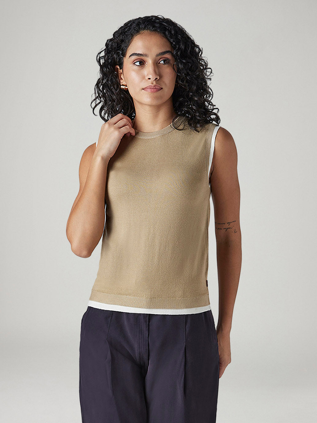 Women's Solid Regular Fit Top