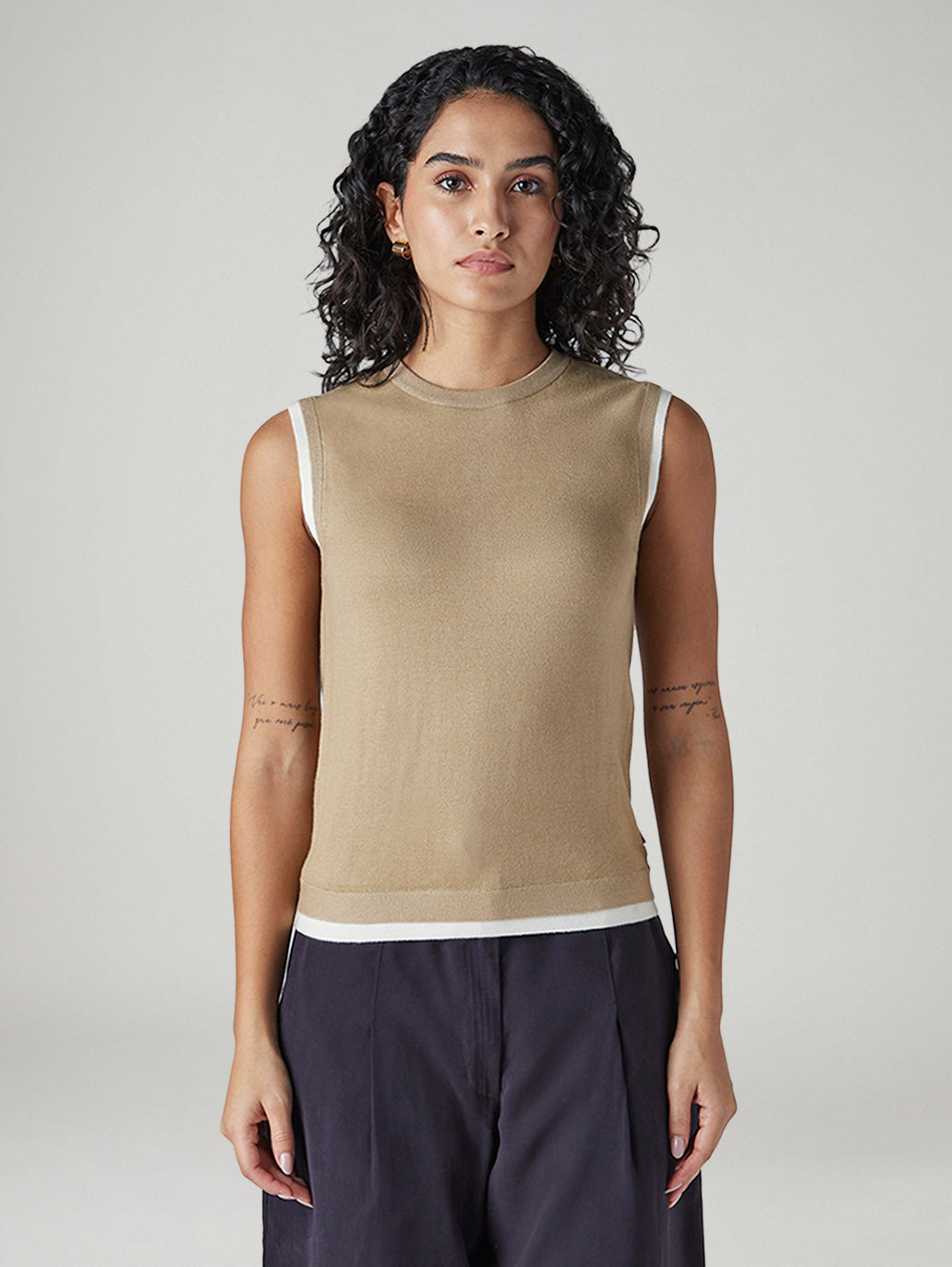 Women's Solid Regular Fit Top - 20 View