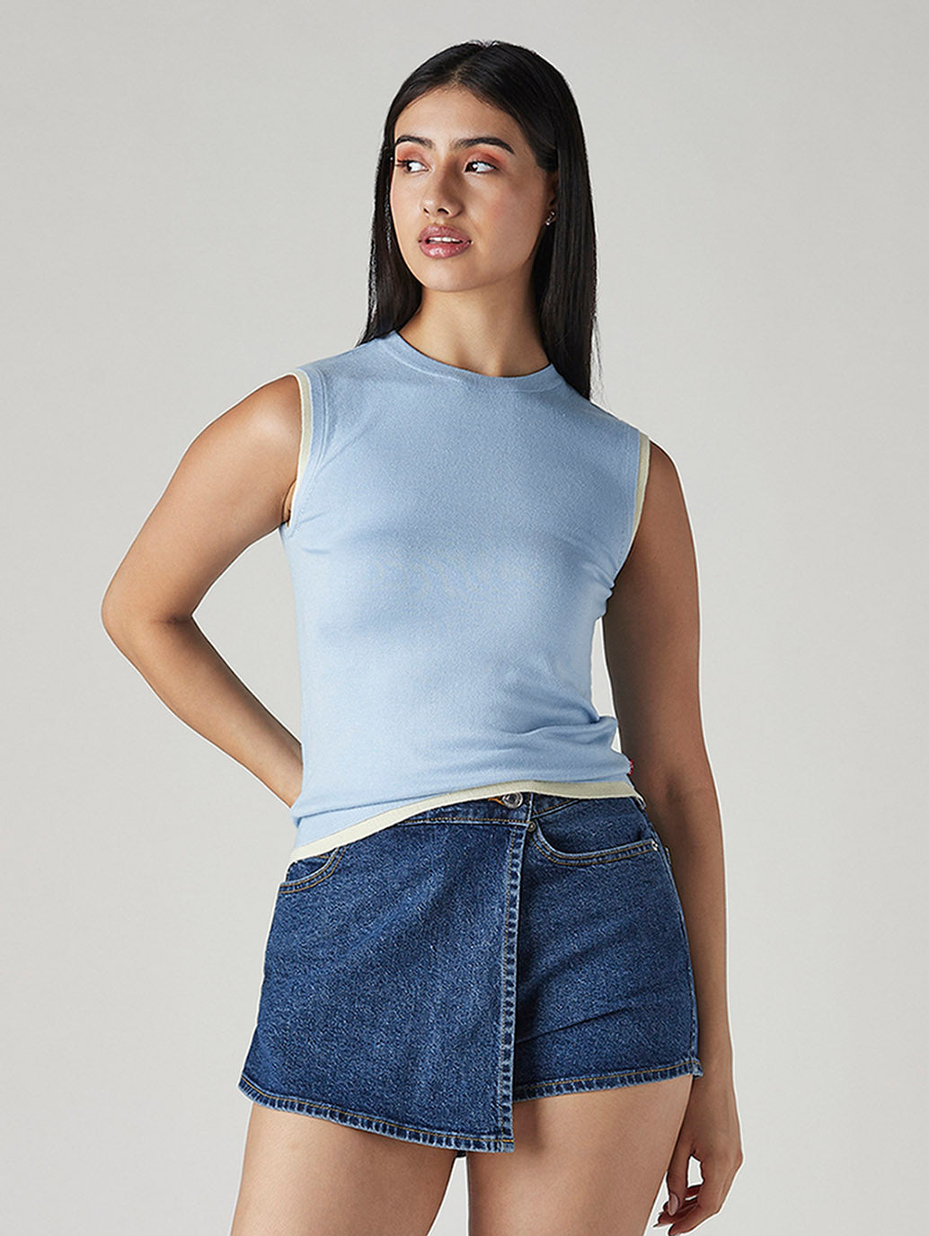 Women's Solid Regular Fit Top