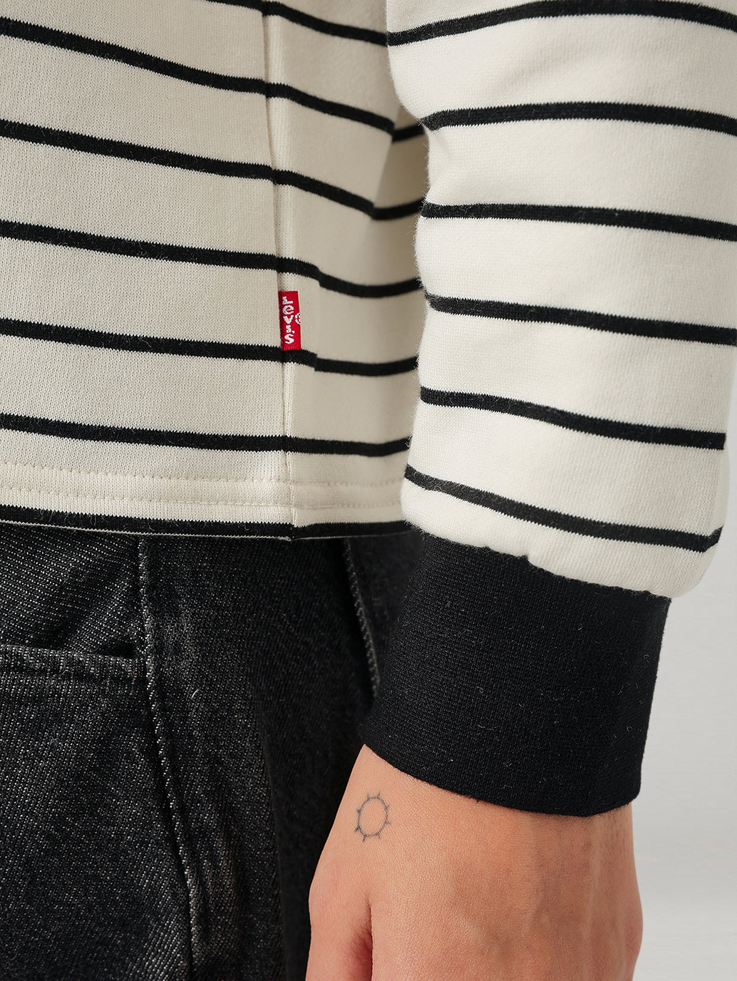 Women's Striped Relaxed Fit Sweatshirt - 20 View