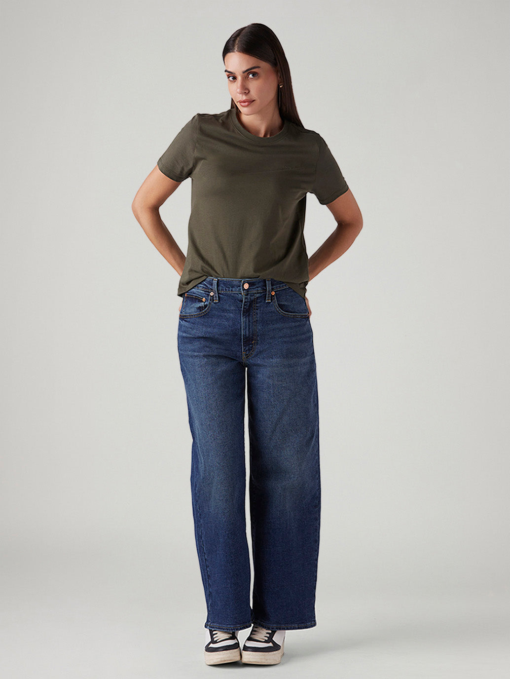 Women's Blue Wide Leg Fit Mid Rise Cinched Jeans