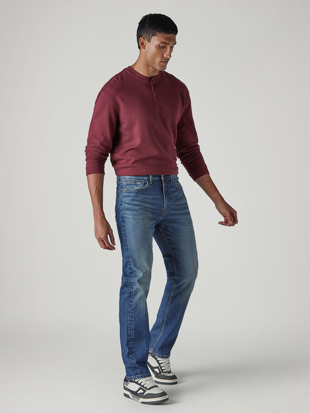 Men's 505 Tinted Dark Indigo Straight Fit Mid Rise Jeans - Side View