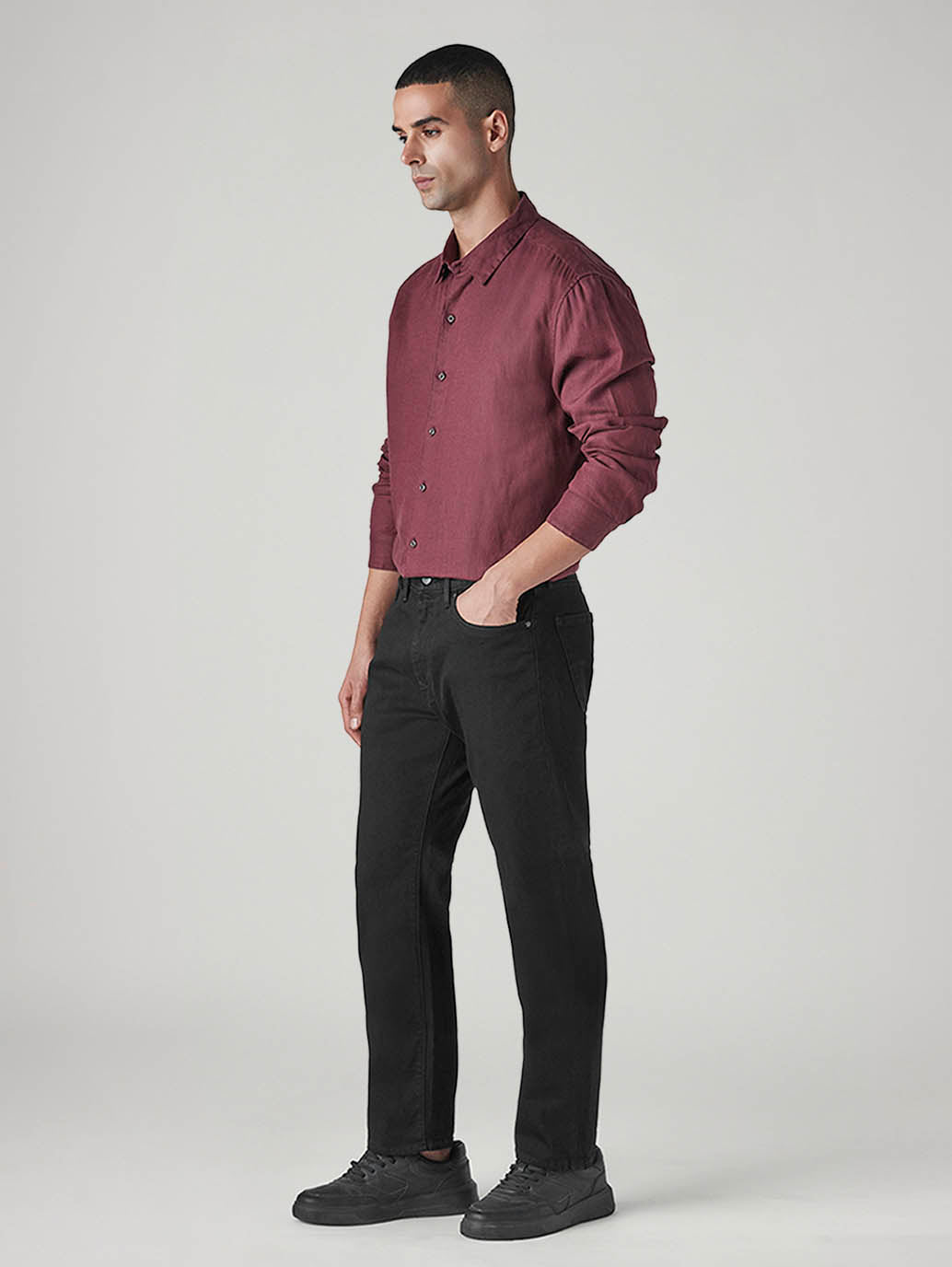 Men's 505 Black Straight Fit Mid Rise Redloop Jeans - Side View