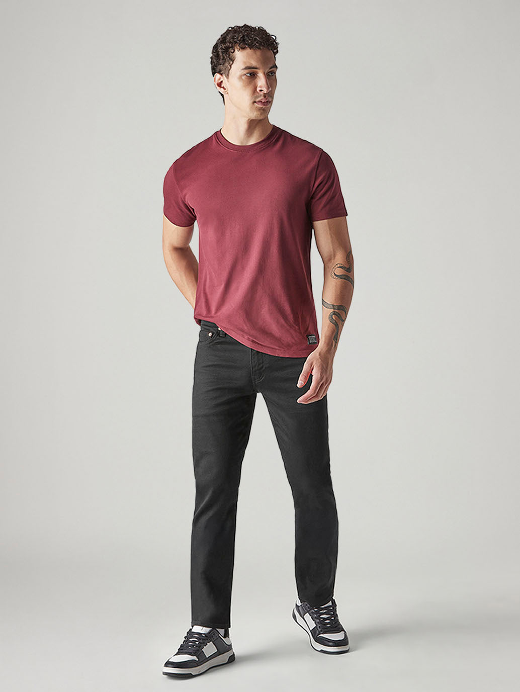 Men's 511 Black Slim Fit Mid Rise Jeans - Styleshot View
