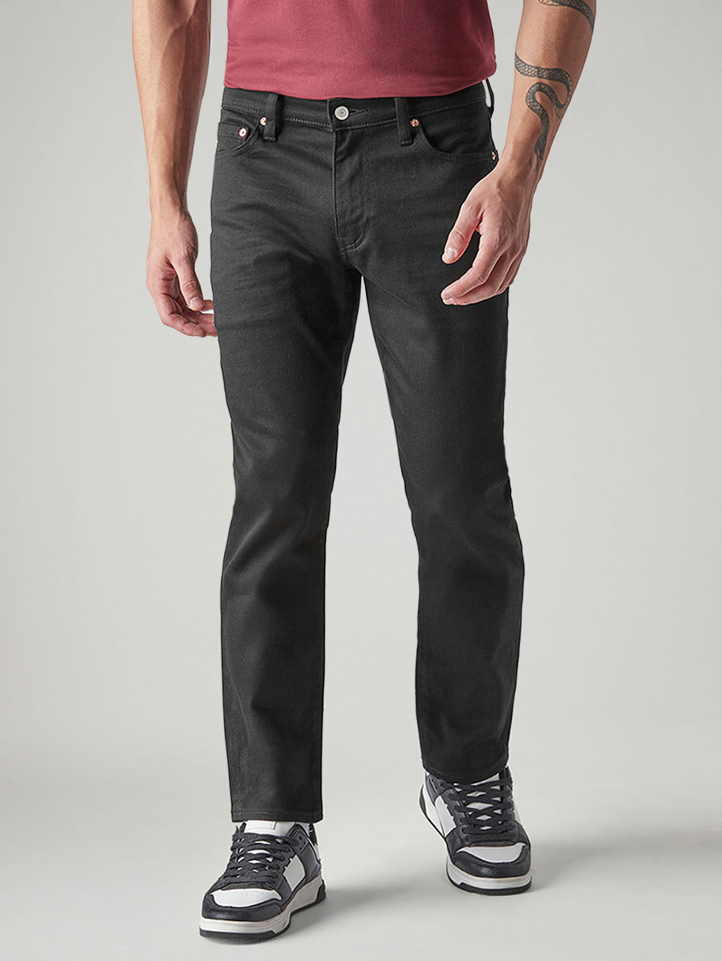 Men's 511 Black Slim Fit Mid Rise Jeans - Front View