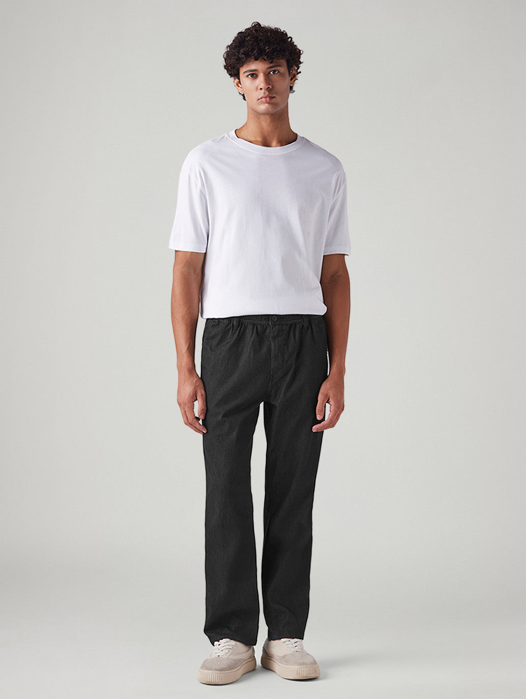 Men's Black Relaxed Straight Fit Mid Rise Chinos - c212c3de-f25f-4a15-a5ba-3228400b1aef View