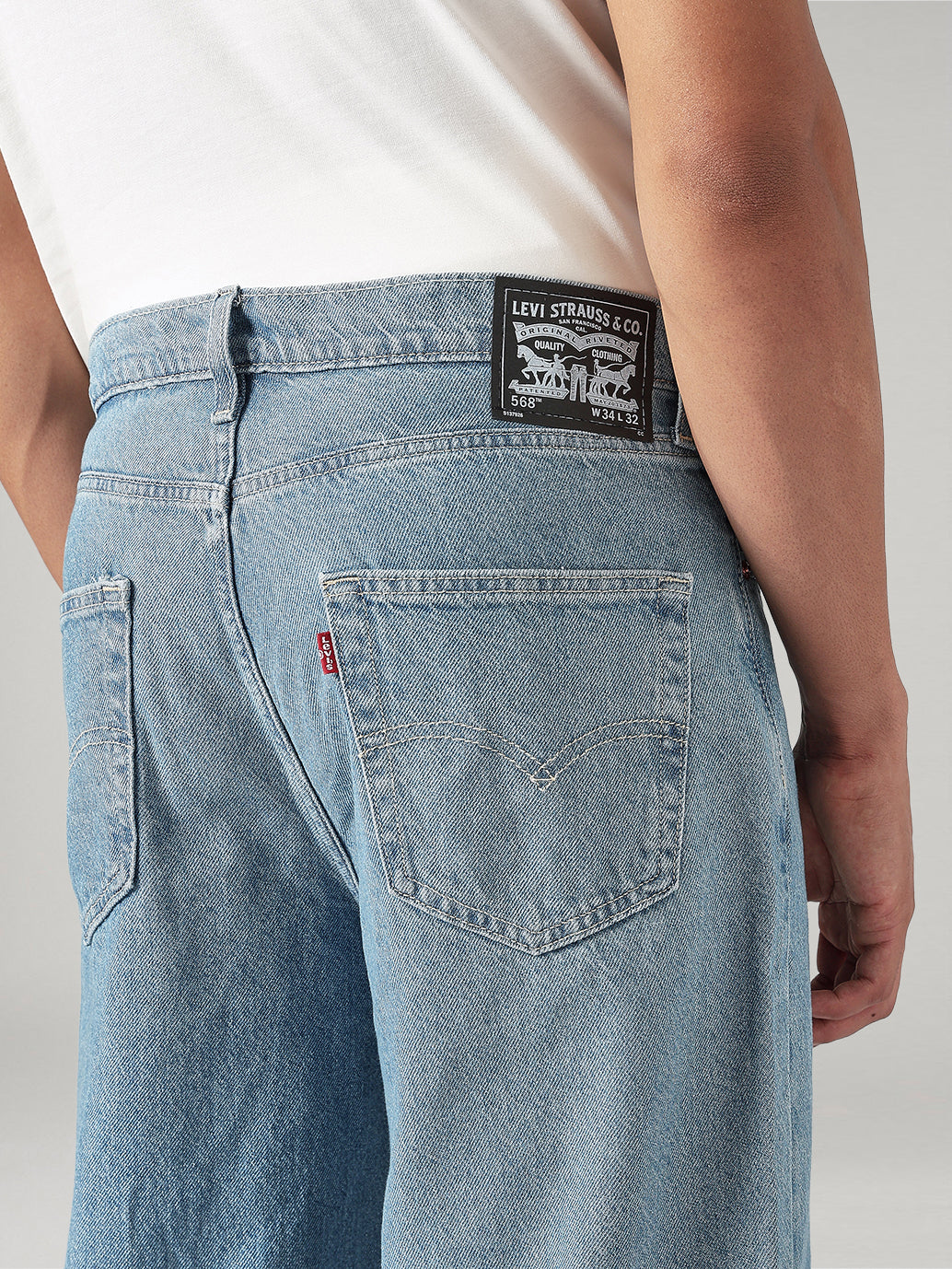 Men's Light Blue Loose Fit Mid Rise Jeans - Detail View