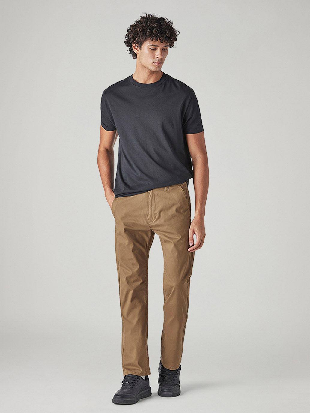 Men's 505 Light Brown Straight Fit Mid Rise Chinos