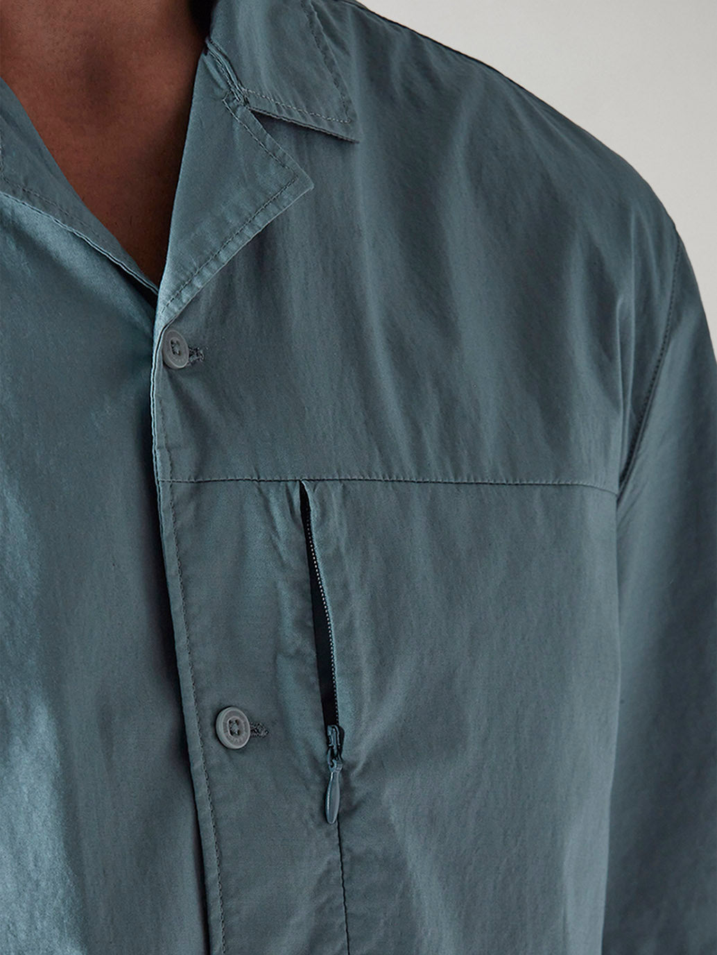 Men's Blue Solid Relaxed Fit Commuter Shirt - Detail View