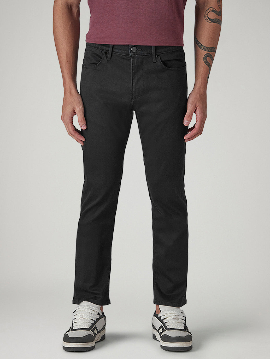 Men's 505 Black Straight Fit Mid Rise Redloop Jeans - Detail View