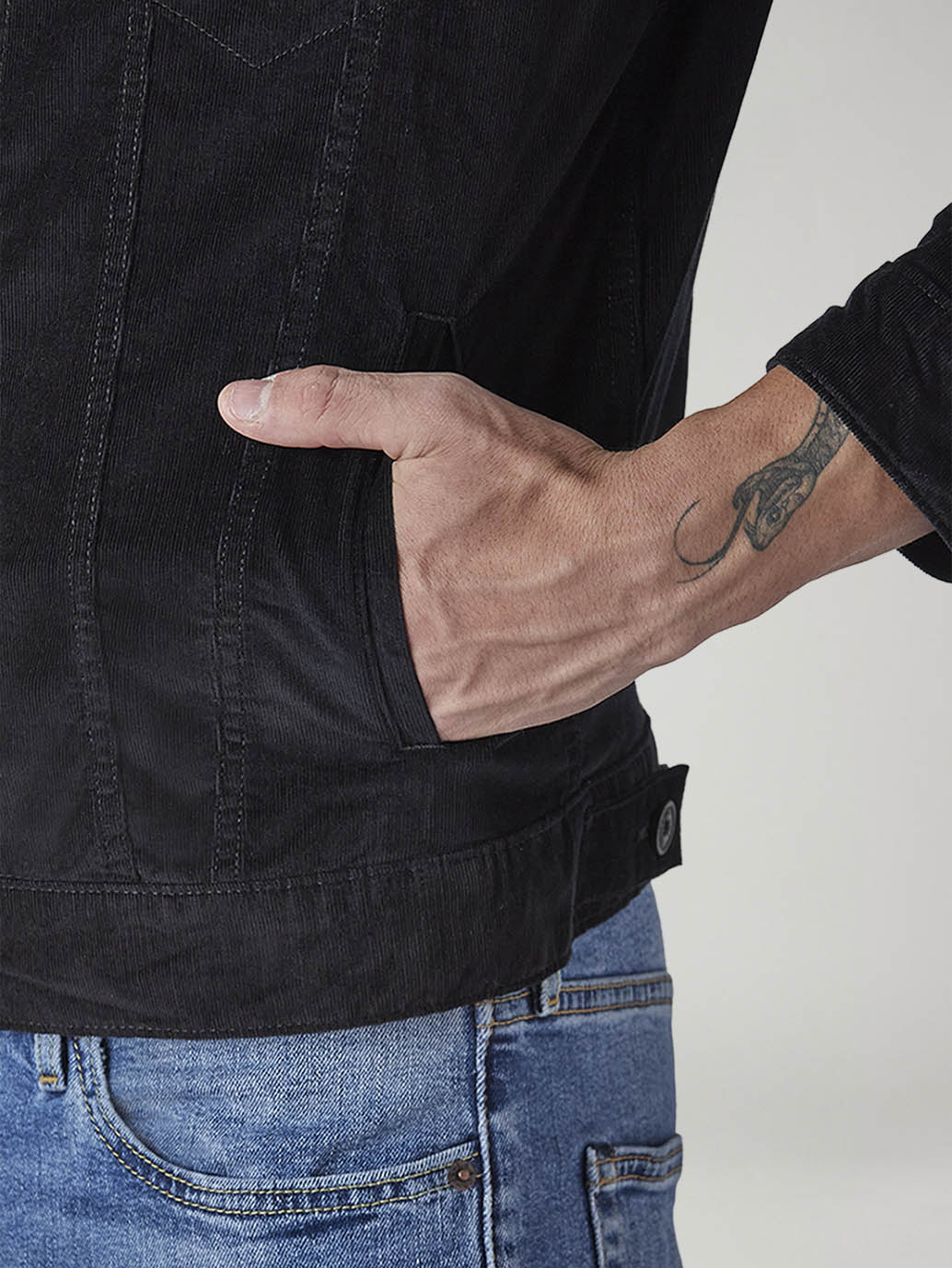 Men's Solid Regular Fit Corduroy Denim Jacket - 20 View