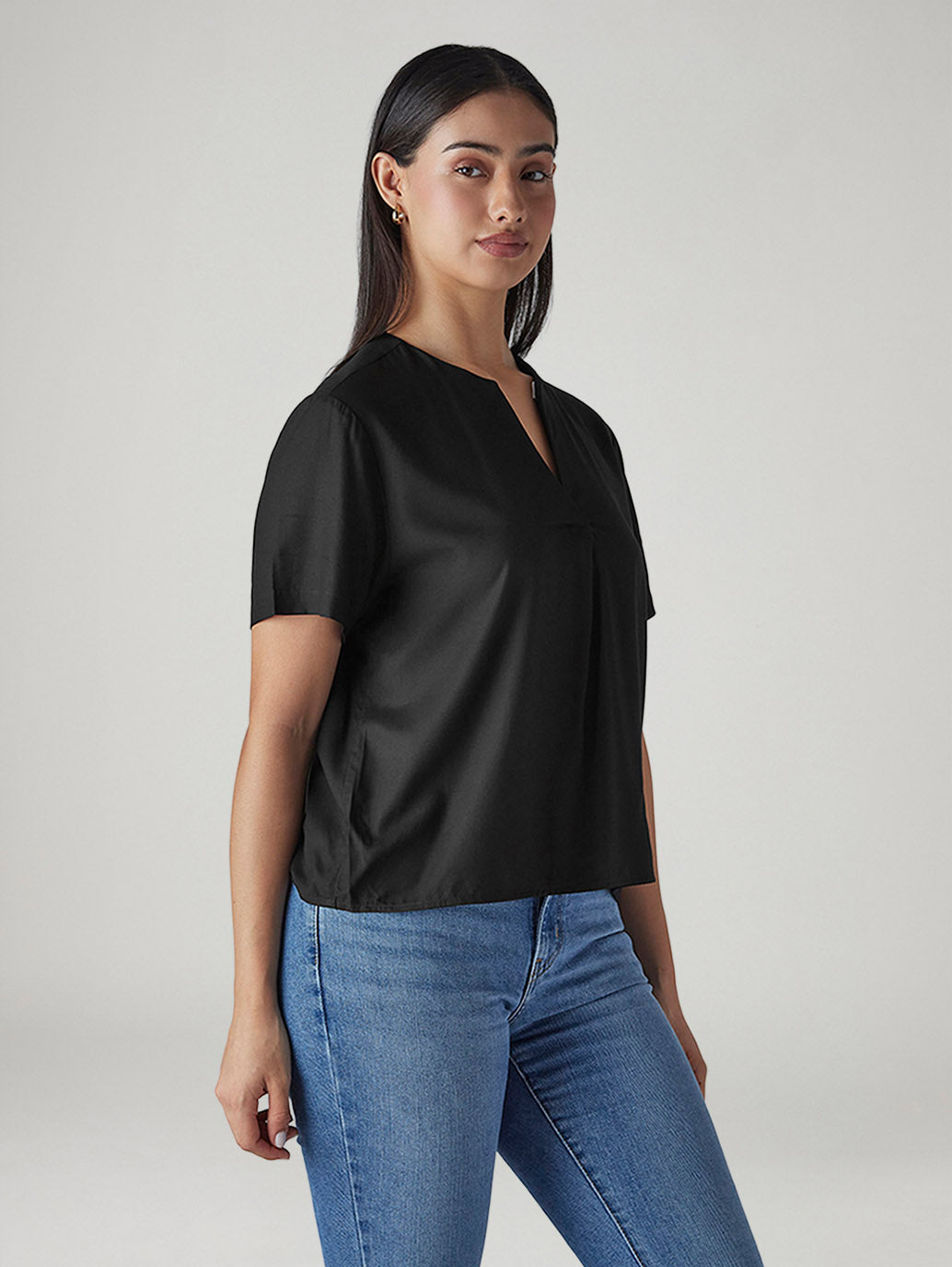 Women's Solid Regular Fit Poplin Top - Side View
