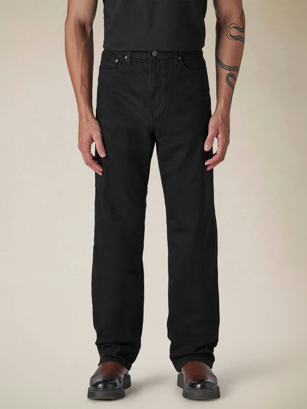 Men's 568 Mid Rise Loose Fit Cotton Stretch Blend Jeans - Front View