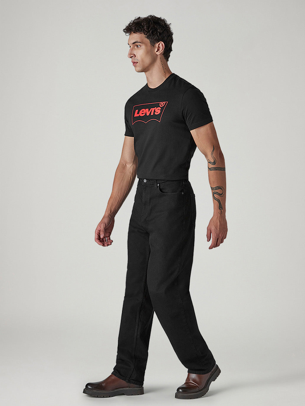 Men's 568 Mid Rise Loose Fit Cotton Stretch Blend Jeans - 20 View