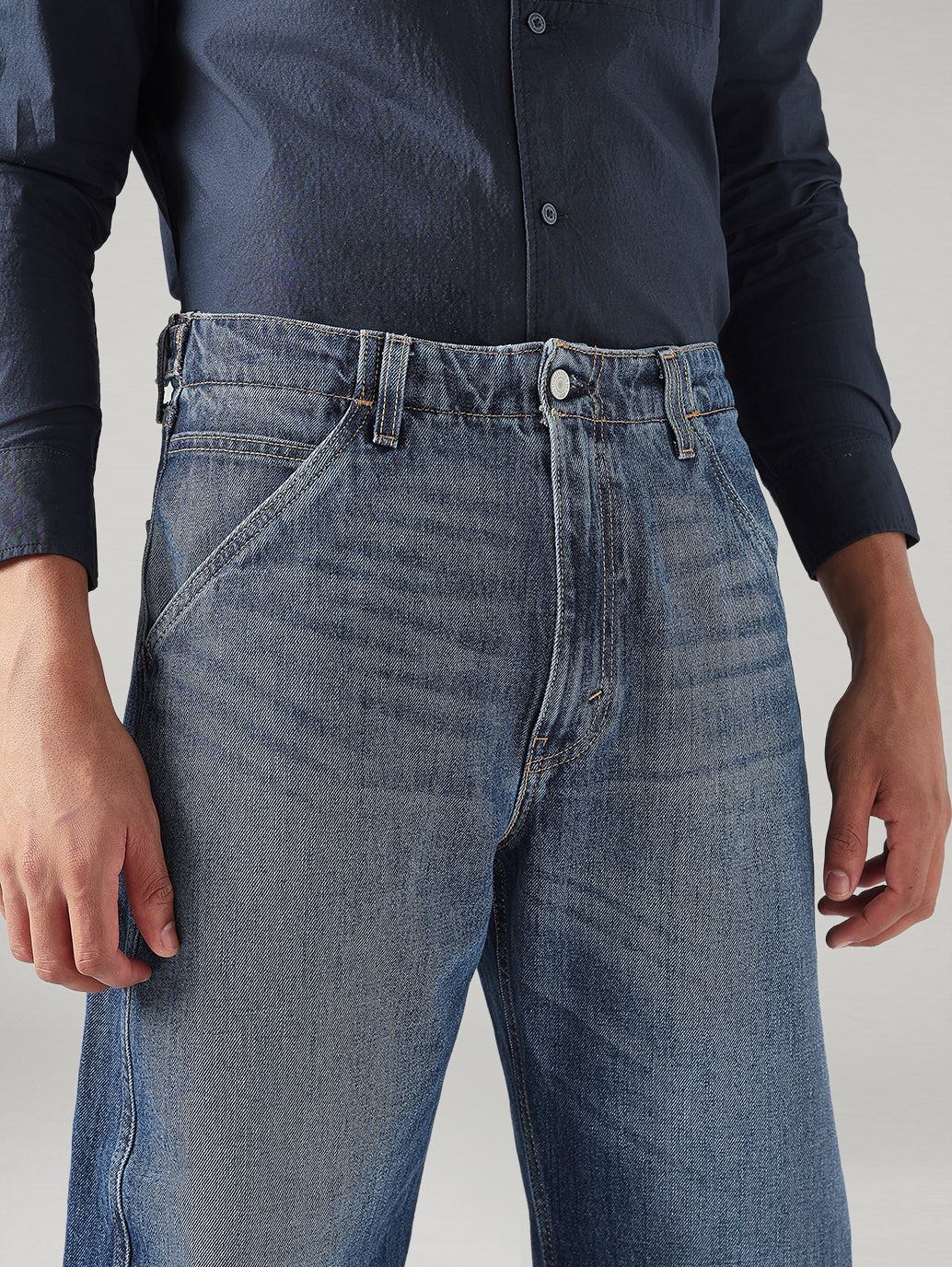 Men's Blue Baggy Fit Mid Rise Cinch Jeans - 20 View