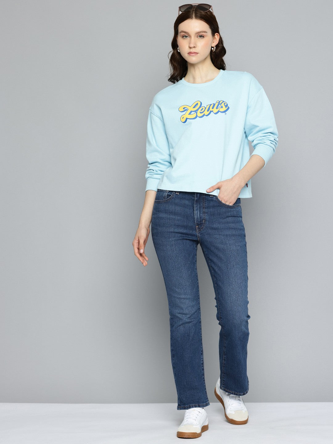 Women's 725 Blue Flared Fit High Rise Jeans - 05b80d5f-ed64-4982-8880-b533c15c1d241737538493907-Womens-High-Rise-725-Slim-Bootcut-Fit-Blue-Jeans-15817375384-4 View